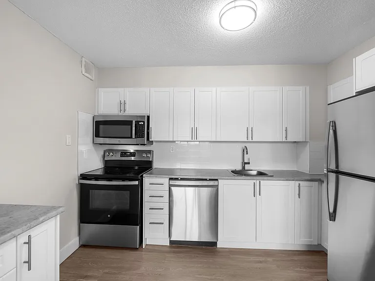 909 Clonsilla Ave — Photo 16