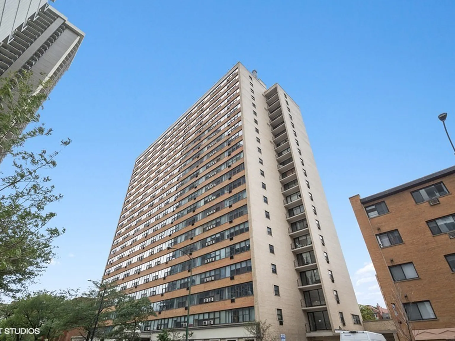 1 bed, 800 sqft, $1,750 — Photo 2