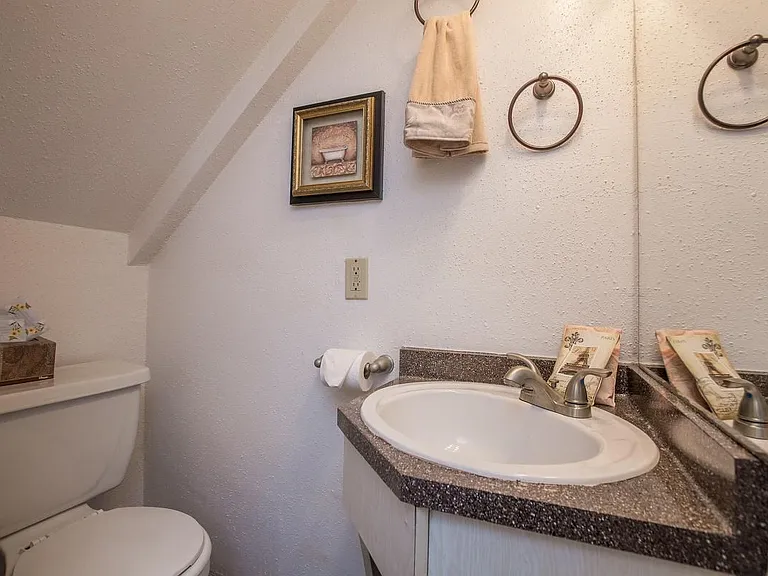 Lafayette Green Apartment Homes — Photo 43