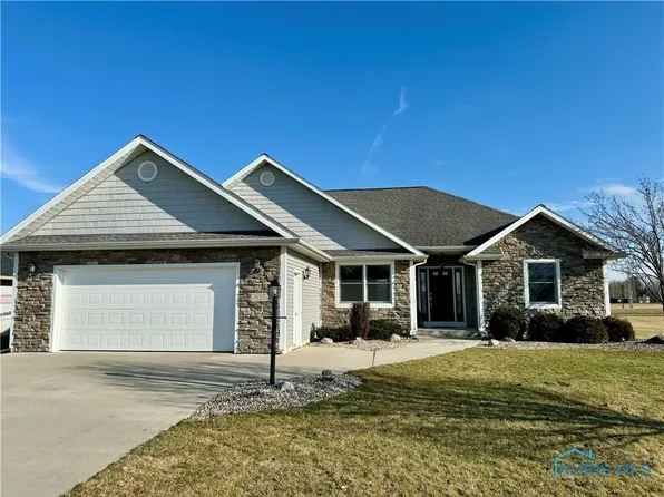 1855 Langlan, Defiance, OH 43512