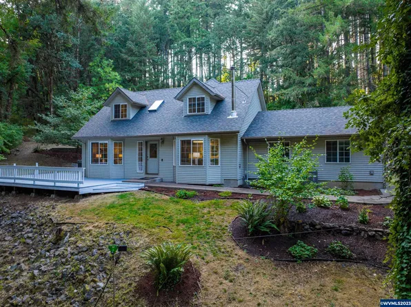 34258 Iris Cir, Philomath, OR 97370