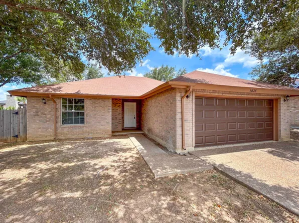 1815 Graywood Ct, Laredo, TX 78045