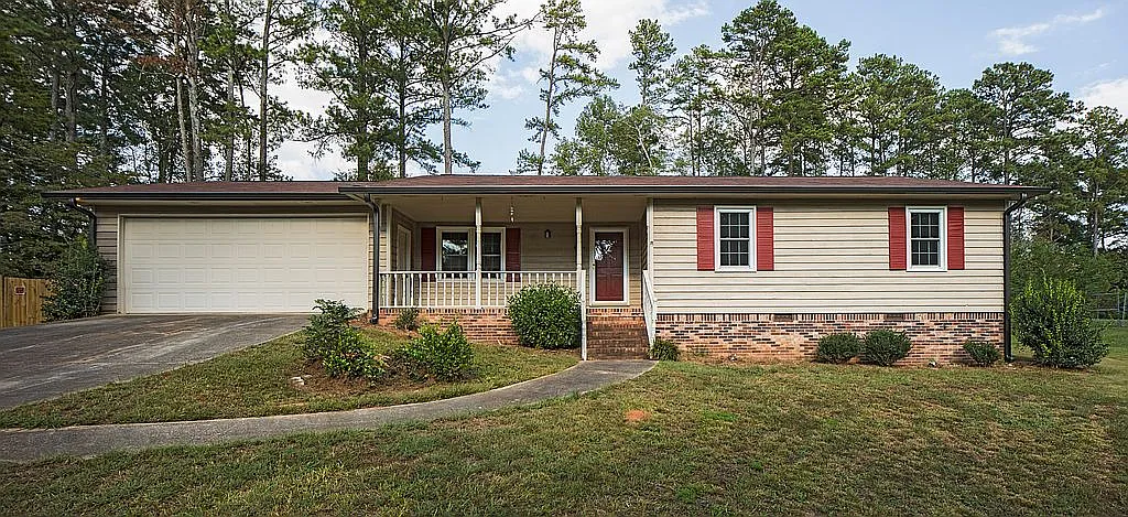 4094 Huddersfield Dr photo 1