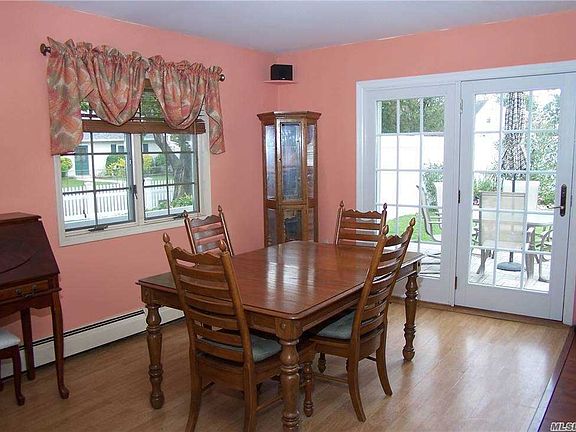 2nd image of 108 Haven Ln