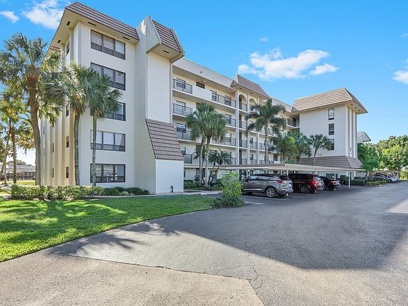 2nd image of 9260 SW 14th Street #2303