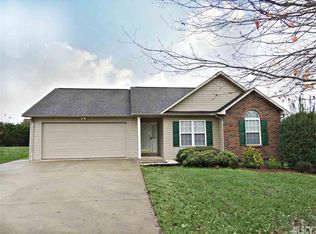 703 Braemore Ct NW, Conover, NC 28613