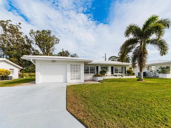 14141 90th Ave, Seminole, FL 33776