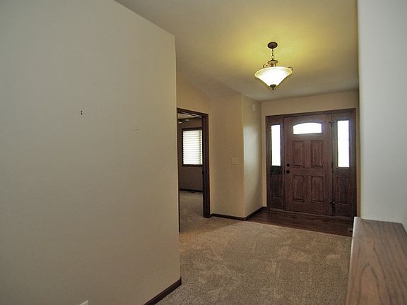 4th image of 5610 Eastbrooke Dr #14