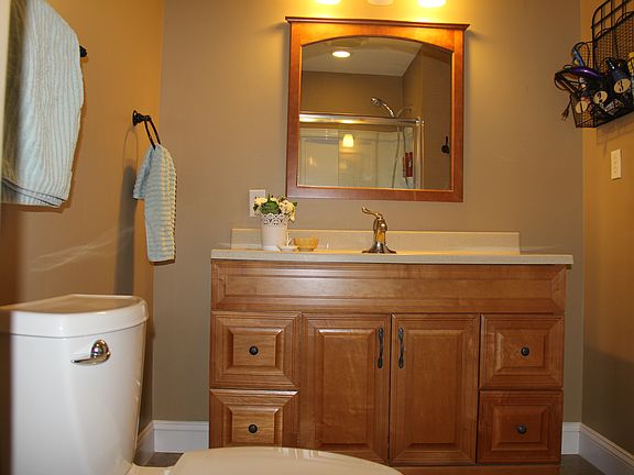 Third Floor Full Bath