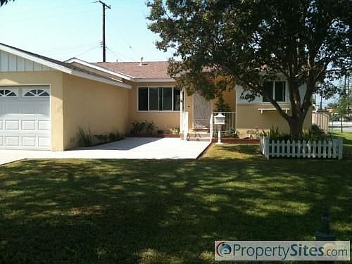 1st image of 551 Radway Ave