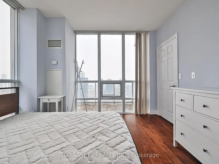761 Bay St #3102 — Photo 33