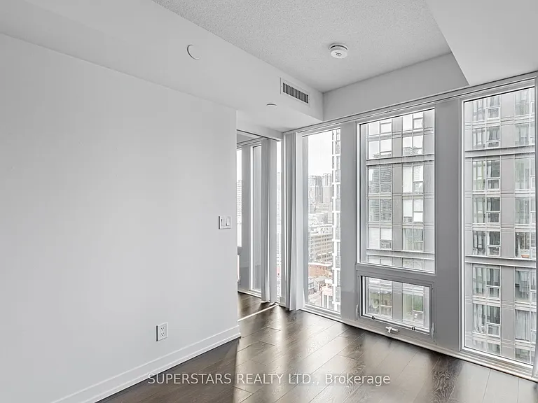 60 Shuter St #2610 — Photo 10