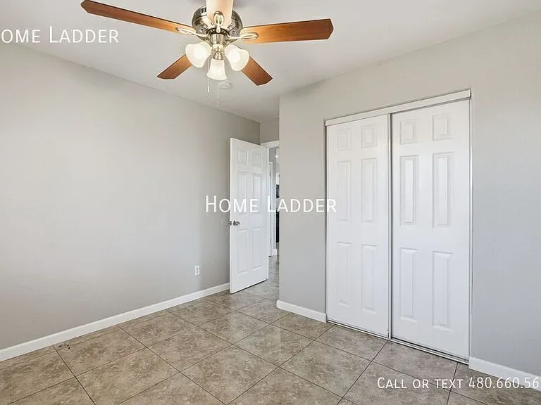 1724 W Carol Ave #A — Photo 16