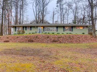 5717 NE Parkdale Rd, Knoxville, TN 37912