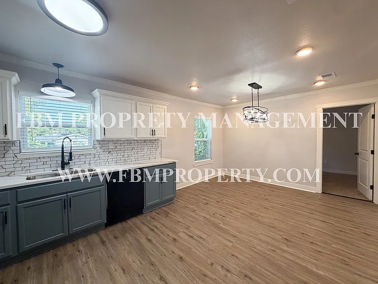 1606 Cherry Ave — Photo 8