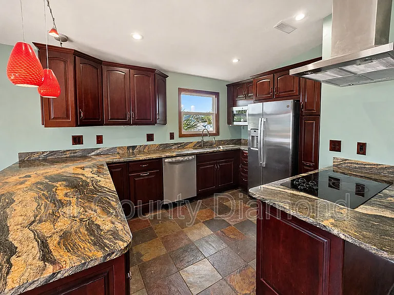 6009 Sunset Ave — Photo 10