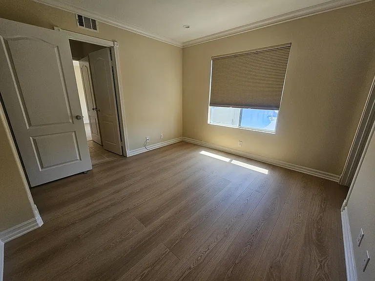 8162 Constantine Dr — Photo 14