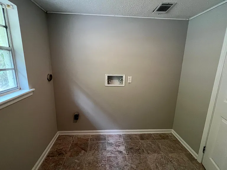 1018 Brynewood Ter — Photo 9
