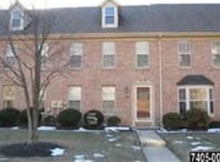 1014 Skyview Dr, York, PA 17406