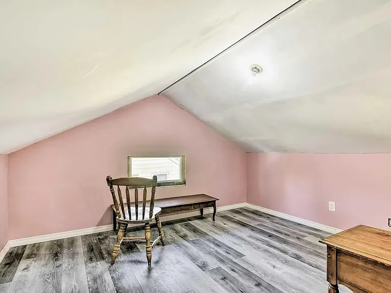 8311 NE Sacramento St — Photo 18