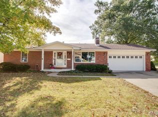 2401 Crislisa Dr, Alton, IL 62002