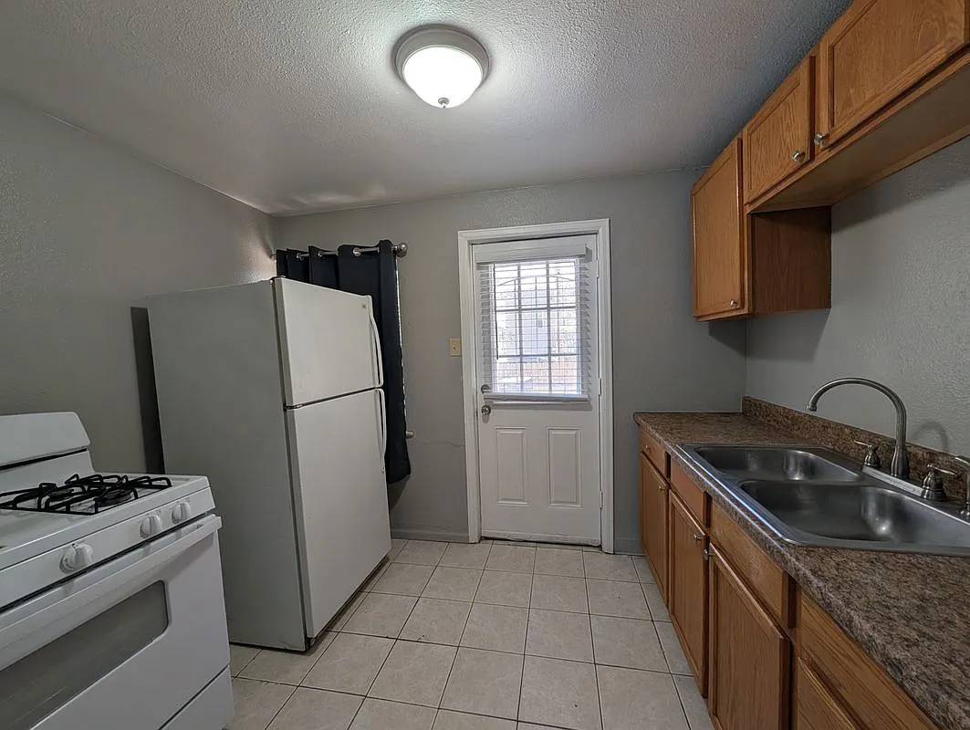 1 bed, 1.0 bath, 550 sqft, $1,275 — Photo 4