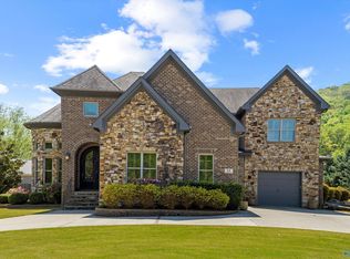 35 McMullen Ln SE, Gurley, AL 35748
