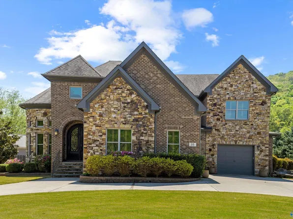 35 McMullen Ln SE, Gurley, AL 35748
