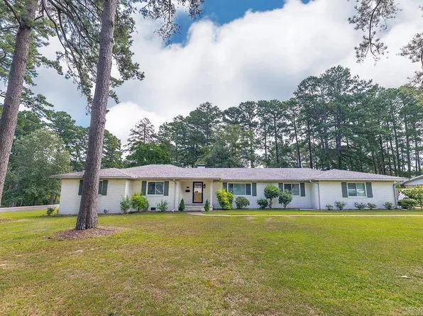 633 Lakeside Ave, Camden, AR 71701