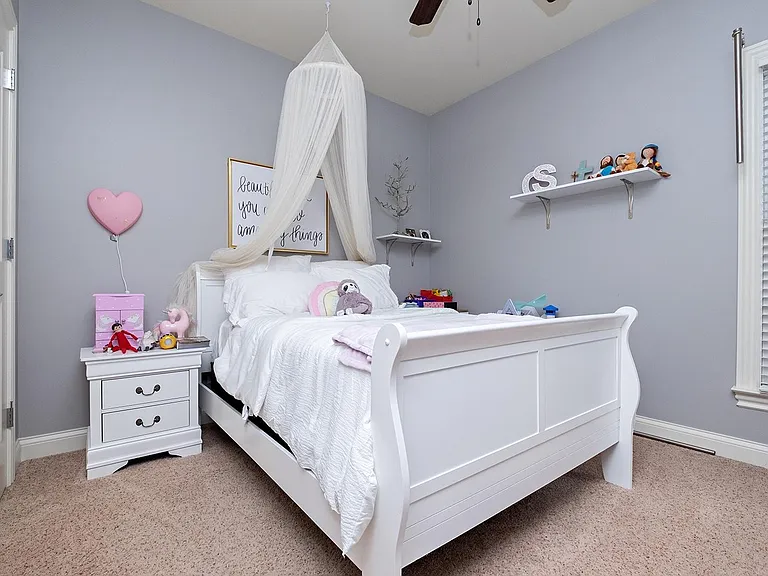 9406 Harlequin St — Photo 41