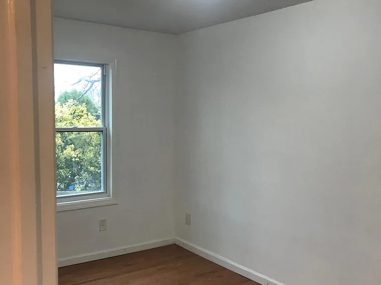2214 Allenwood Rd — Photo 2