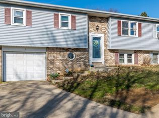 5 Pickford Dr, Lancaster, PA 17603