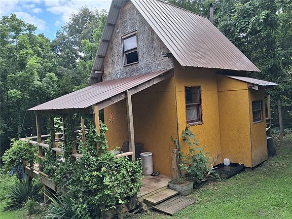 2nd image of 695 Eagle Ln #13