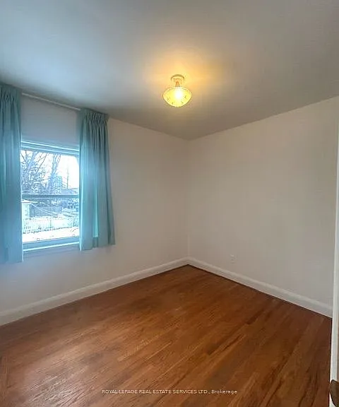 6 Hiawatha Pkwy #UPPER LEVEL — Photo 15
