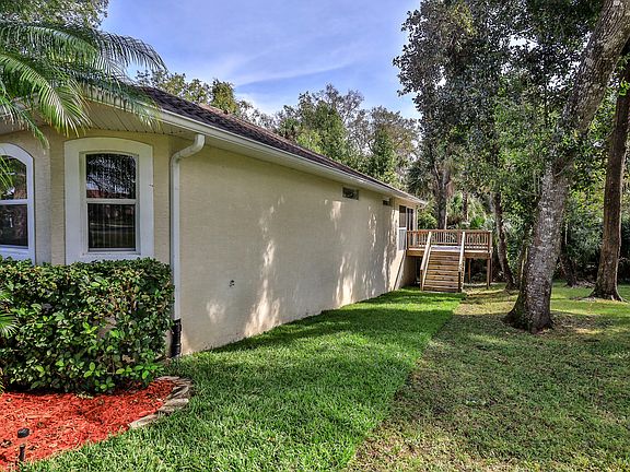 4th image of 2606 Spruce Creek Blvd