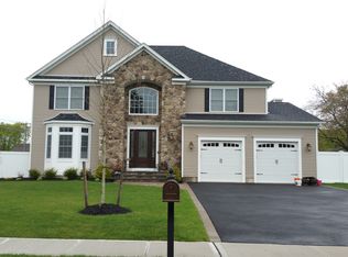 NC River Rd #MODEL, Great River, NY 11739