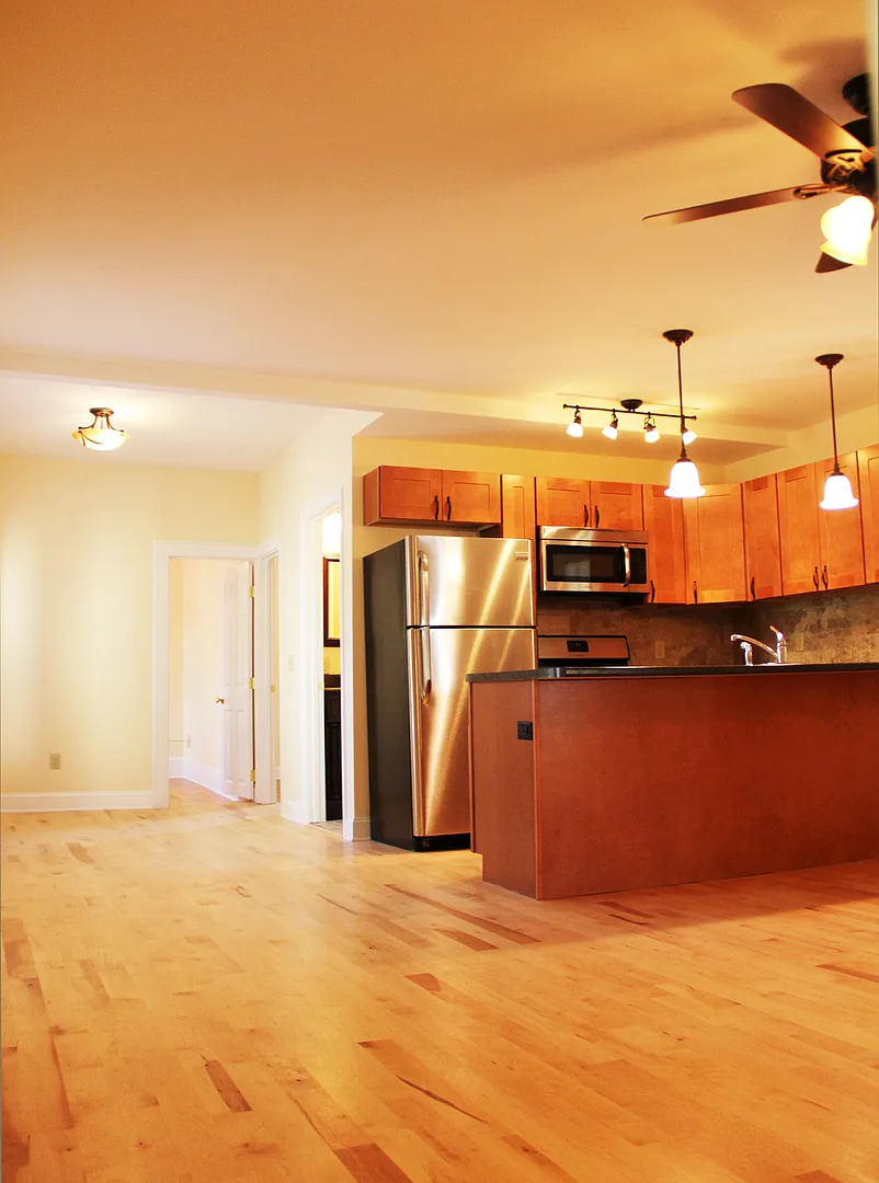 108 North Winooski Ave — Photo 3