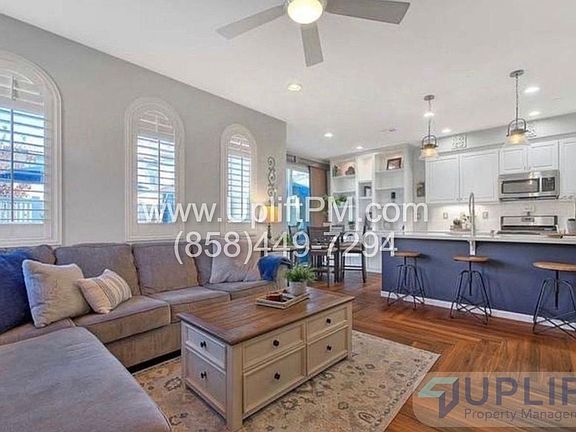 4th image of 44082 Calle Luz