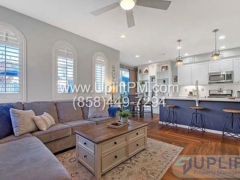 44082 Calle Luz — Photo 4