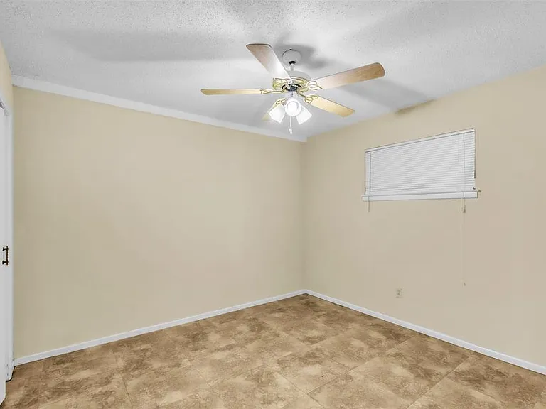 4908 Inverness Ave — Photo 17