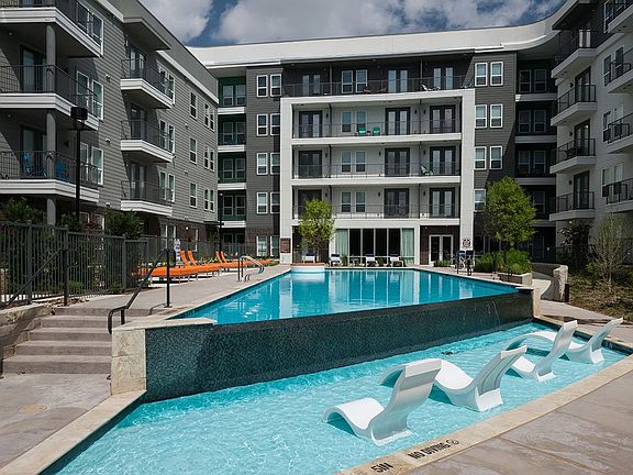 5th image of 1931 Market Center Blvd #1512