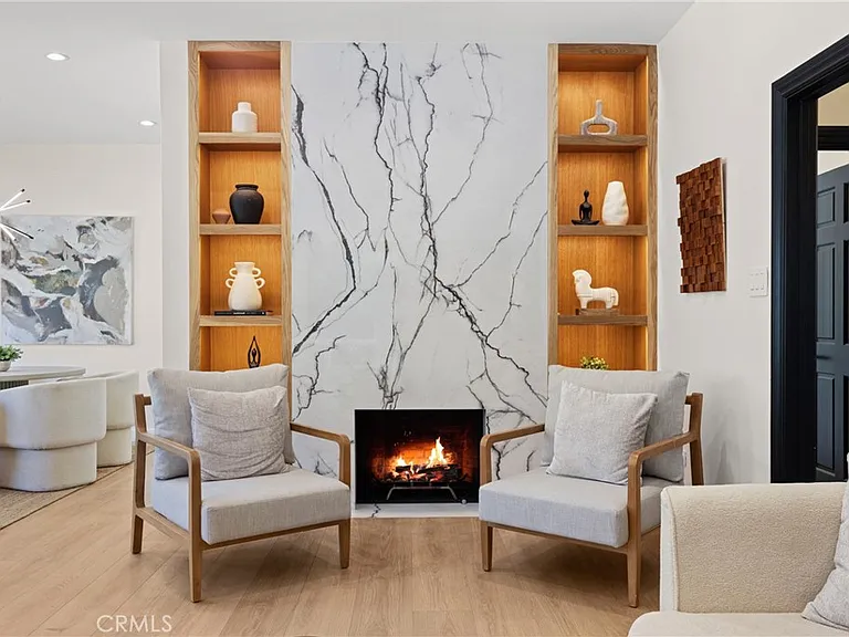 6016 N Woodlake Ave — Photo 7