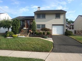 38 Marlboro Ln, Colonia, NJ 07067