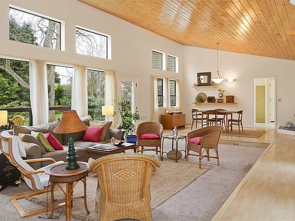 vaulted pine ceilings