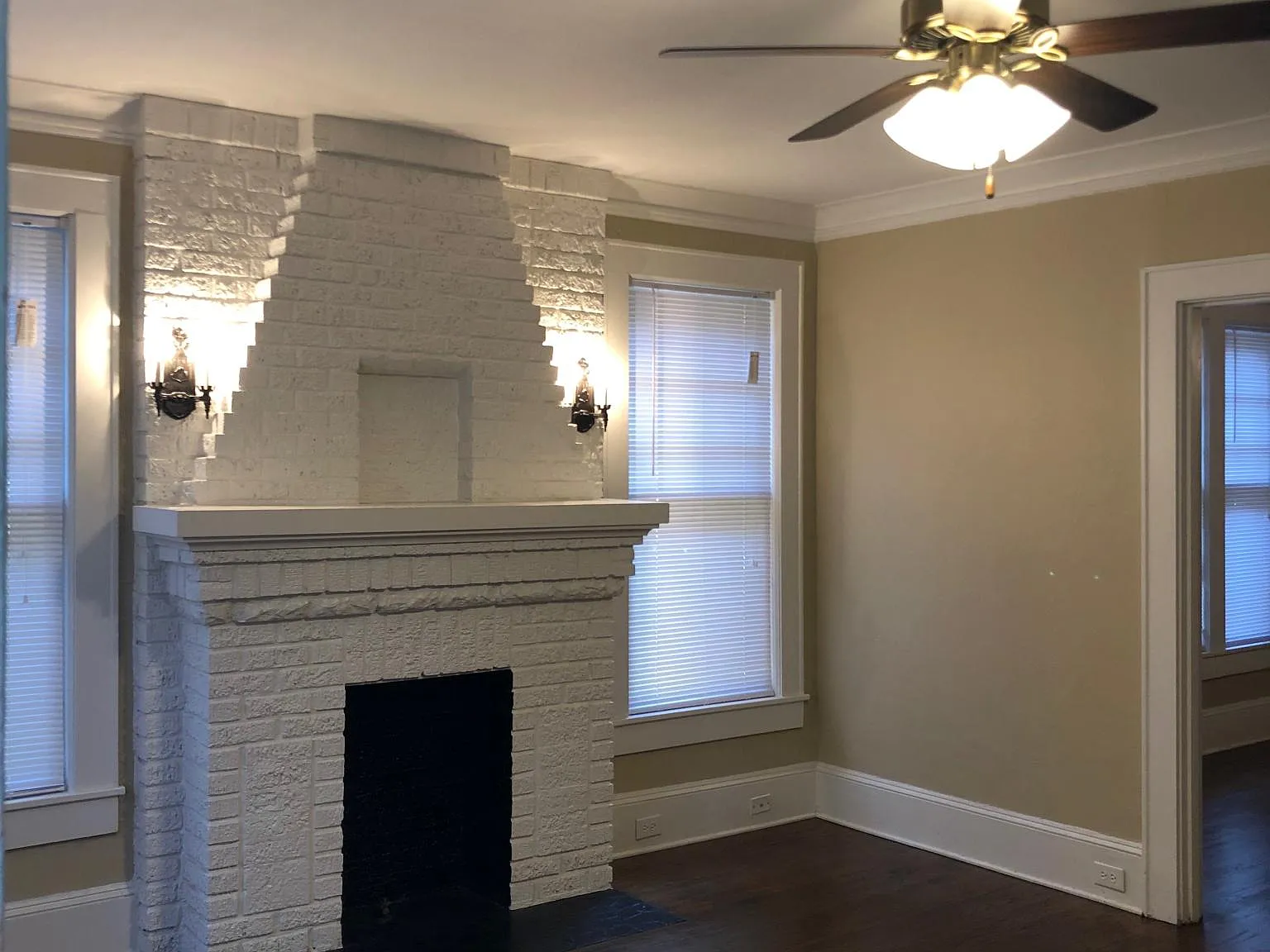 2 bed, 1250 sqft, $1,100 — Photo 2