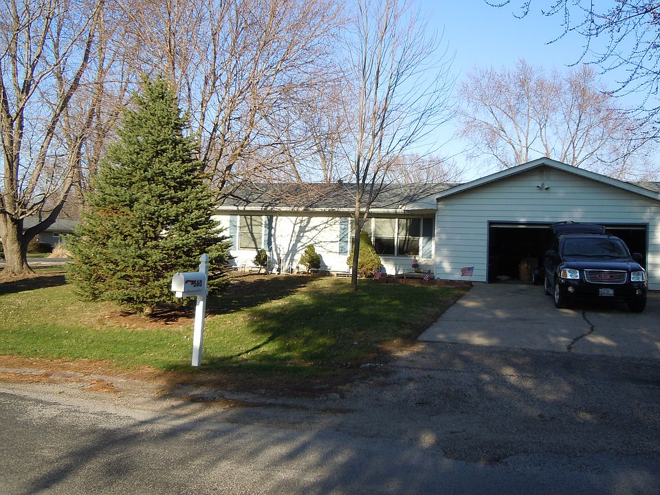 Front view from street 