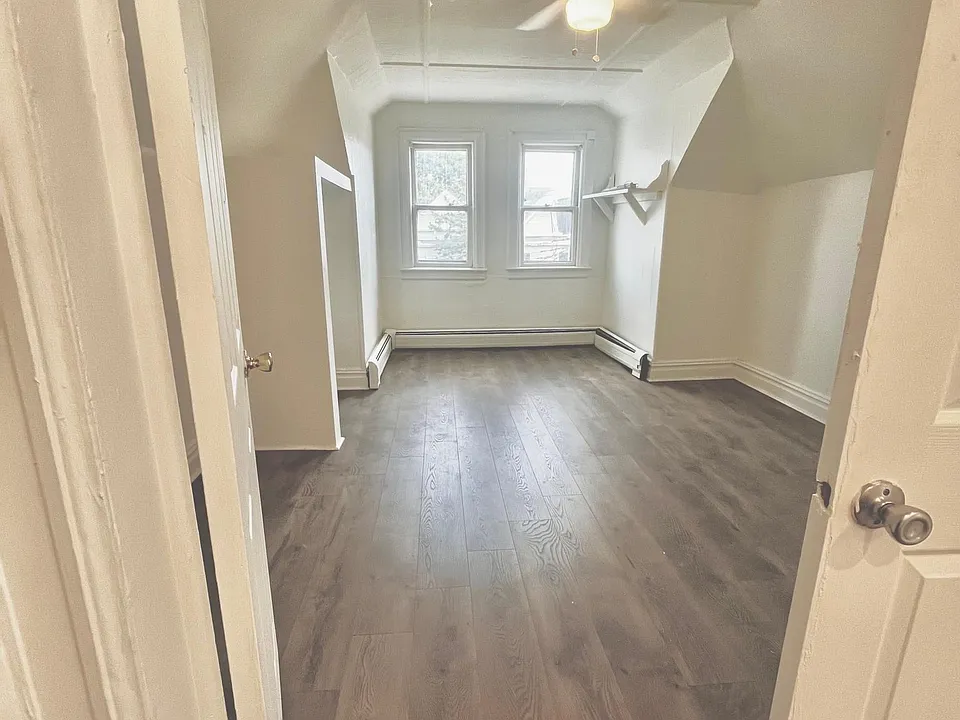 99A Claremont Ave