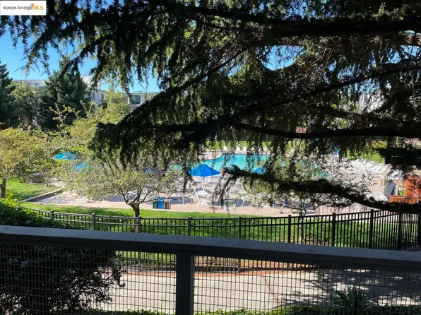 (undisclosed Address), Emeryville, CA 94608