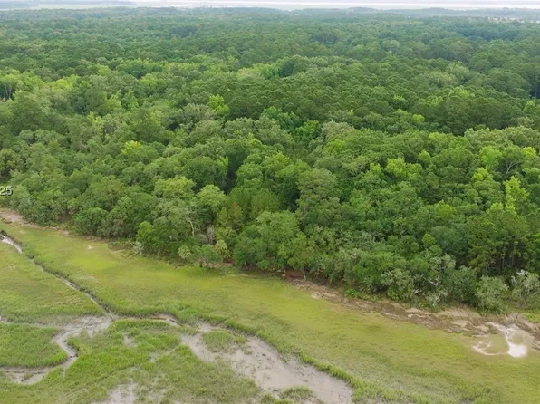 16 Rice Trunk Rd, Okatie, SC 29909