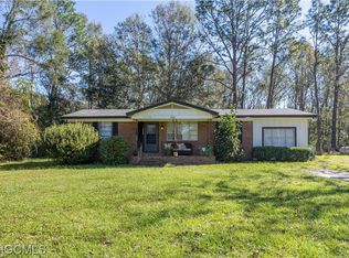 23096 McPhillips Rd, Loxley, AL 36551